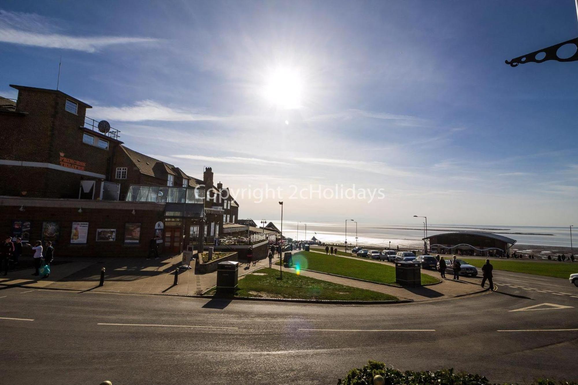 8 Berth Caravan For Hire At Manor Park Near To A Great Beach Ref 23041C Hunstanton Eksteriør billede