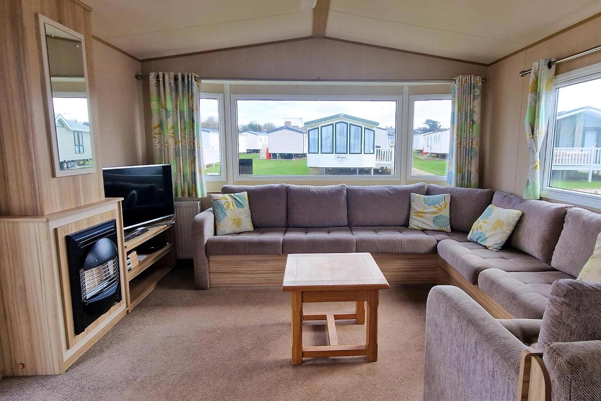 8 Berth Caravan For Hire At Manor Park Near To A Great Beach Ref 23041C Hunstanton Eksteriør billede